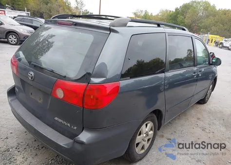 2010 Toyota Sienna Le from USA, damaged, VIN 5TDKK4CC0AS309854